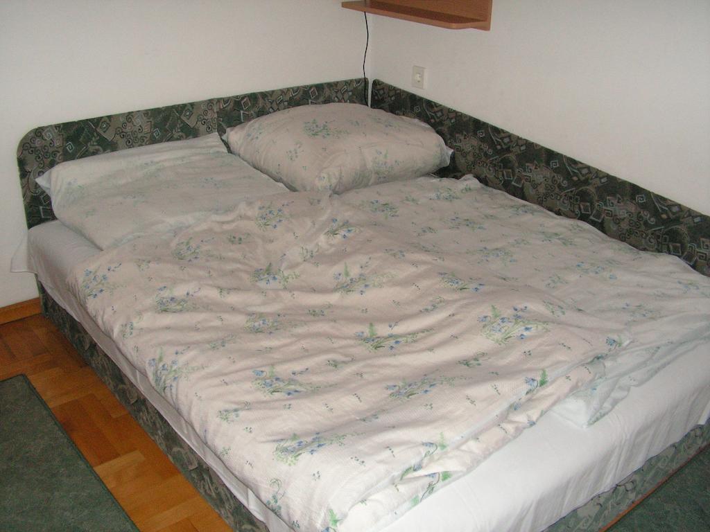 Terezia Guest-House Hotel Vonyarcvashegy Room photo