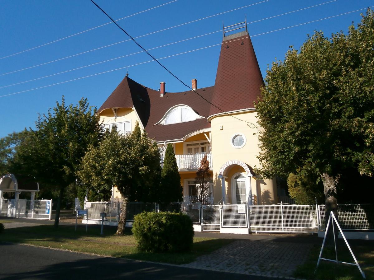 Terezia Guest-House Hotel Vonyarcvashegy Exterior photo